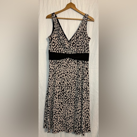 Kim Rogers Sleeveless Women’s Dress Size 16 - Picture 1 of 6